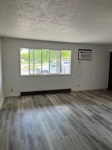 405 S Main St, Belview, MN 56214