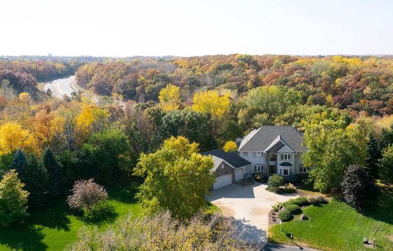 2148 Kelly Cir, Shakopee, MN 55379