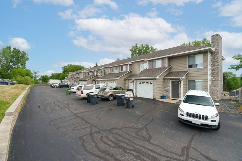 489-503 Harriet Ave, Shoreview, MN 55126