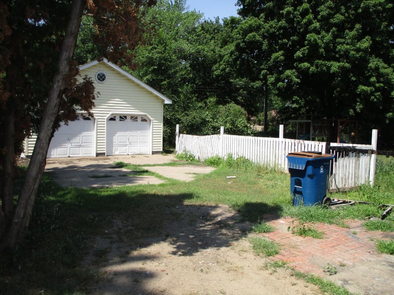 716 Baxter St N, Champlin, MN 55316
