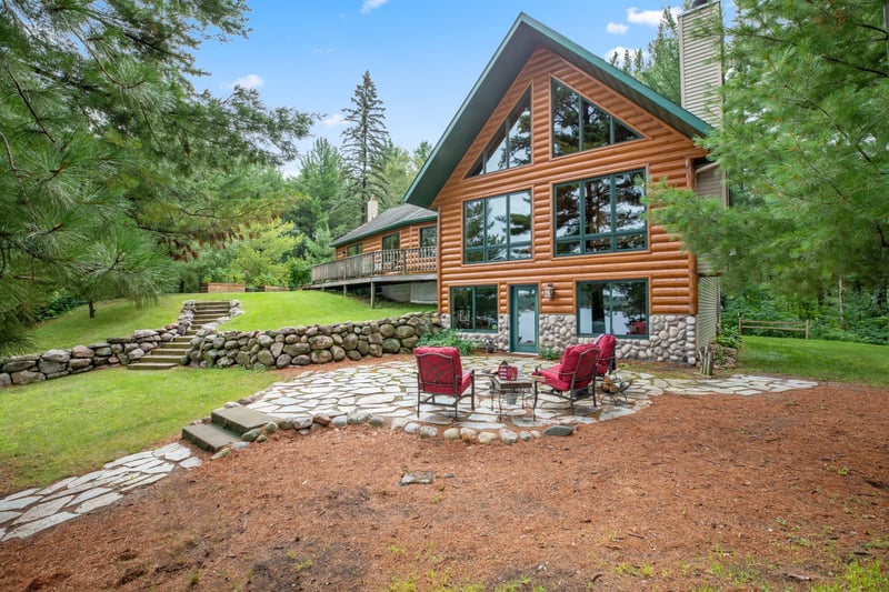 33365 E Shamineau Dr, Motley, MN 56466