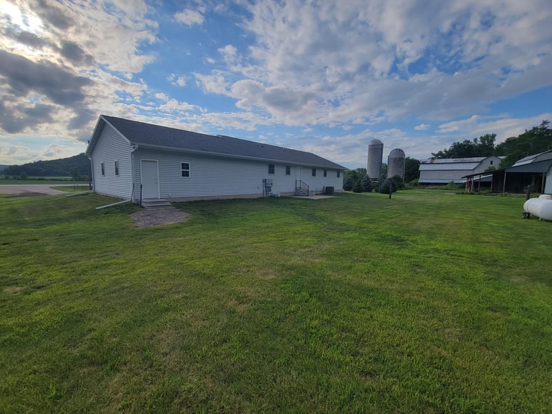 4369 State 76, Houston, MN 55943