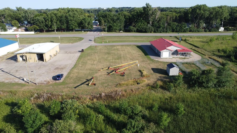 818 W 5th St, Morris, MN 56267