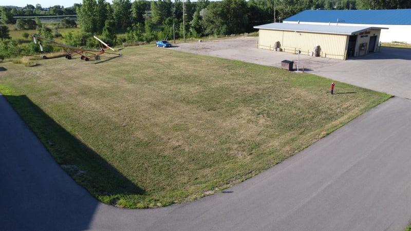 818 W 5th St, Morris, MN 56267