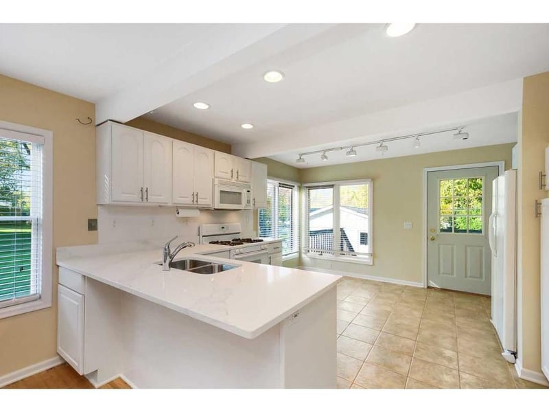 285 Crestview Ave, Orono, MN 55356