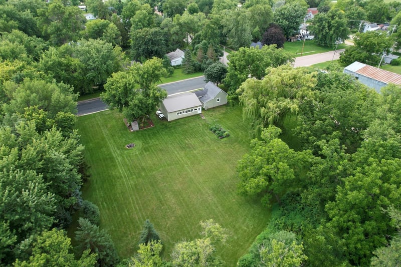 220 E Maple St, Dexter, MN 55926