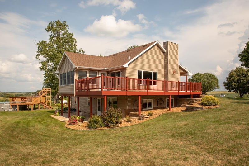 63638 County Road 7, Mazeppa, MN 55956