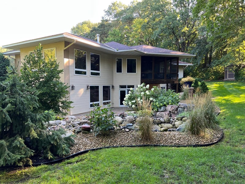 8219 Cleary Ct, Inver Grove Heights, MN 55076