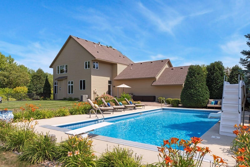 2325 Fieldstone Pl, Maple Plain, MN 55359