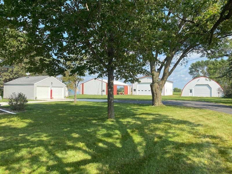 27054 State Highway 13, New Richland, MN 56072