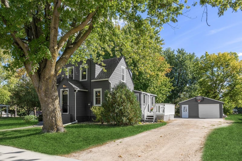 409 2nd St, Cleveland, MN 56017