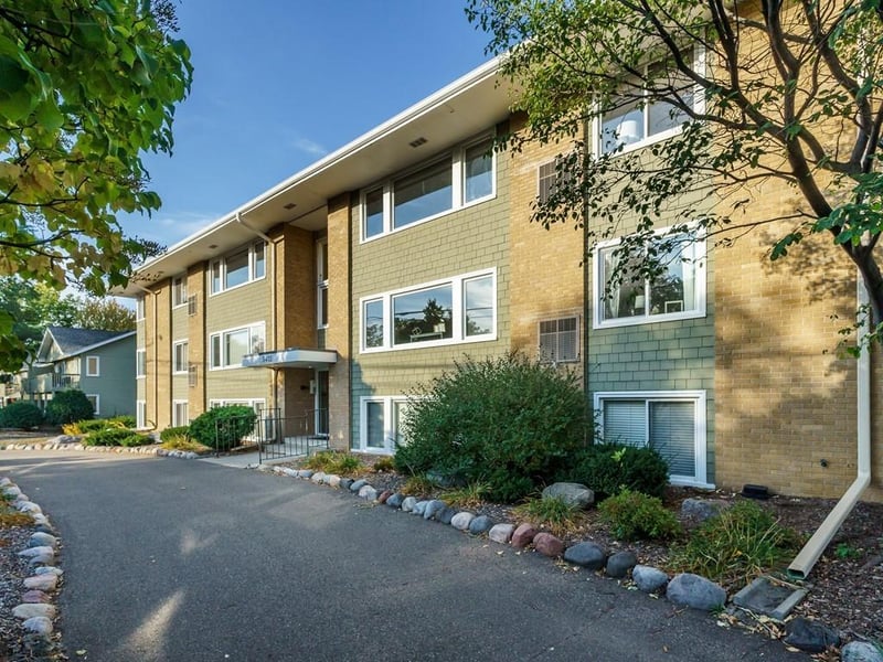 5412 France Ave S #202, Edina, MN 55410
