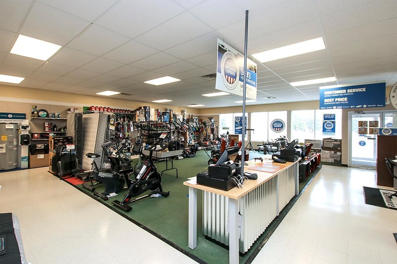 756 Century Ave SW, Hutchinson, MN 55350