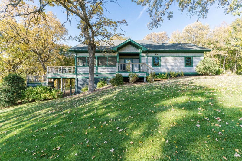23561 Canterbury Sands Trl, Battle Lake, MN 56515