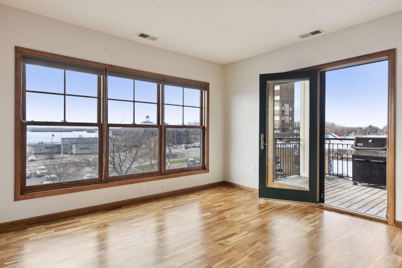 4100 Spring St #312, Spring Park, MN 55384