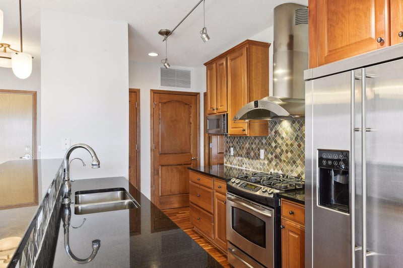 4100 Spring St #312, Spring Park, MN 55384