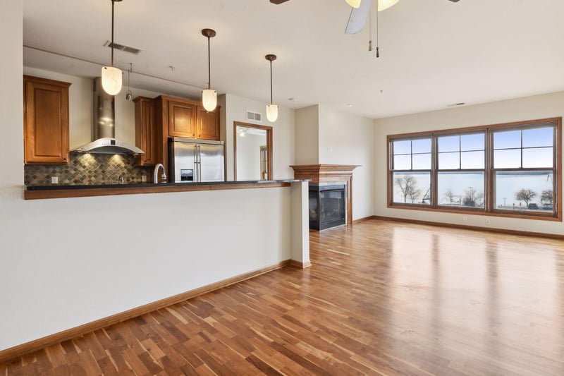 4100 Spring St #312, Spring Park, MN 55384