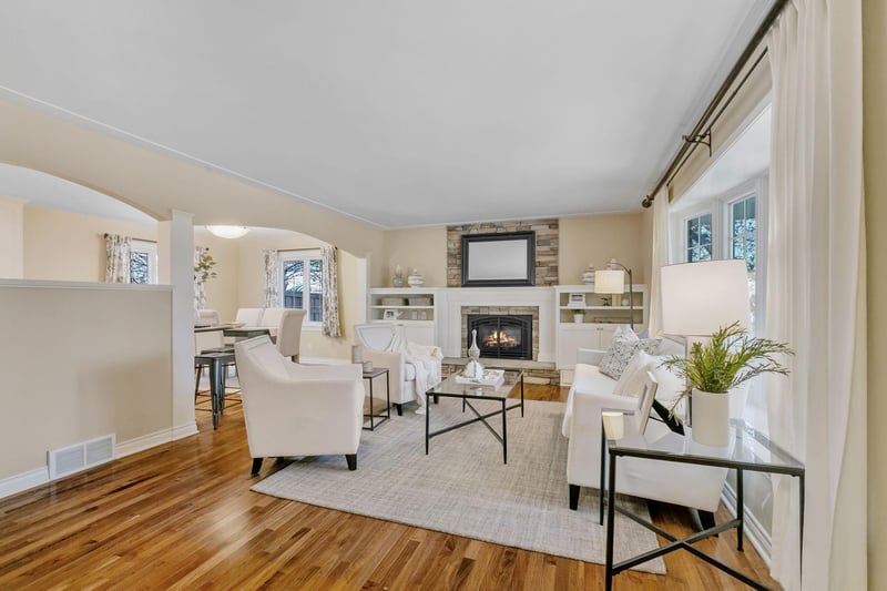 500 John St, Edina, MN 55343