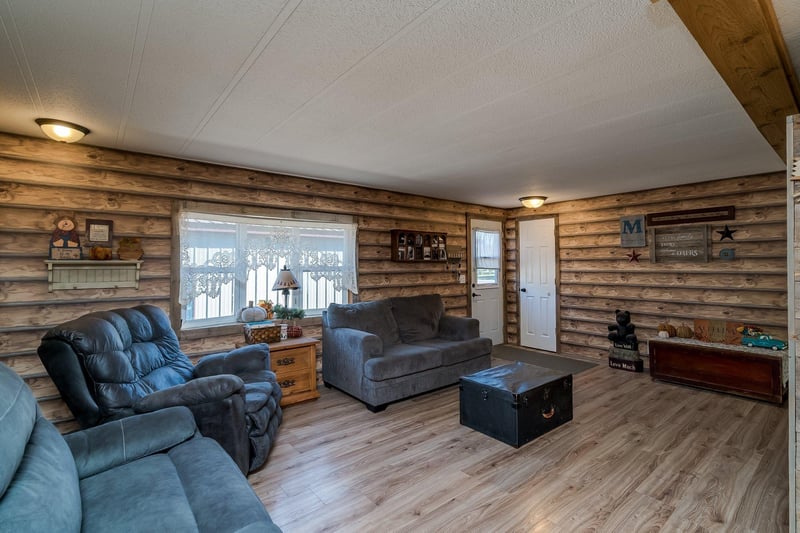 6085 Falcon Way, Warsaw, MN 55087