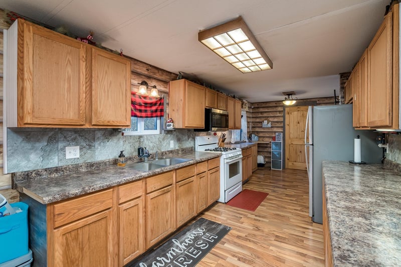 6085 Falcon Way, Warsaw, MN 55087