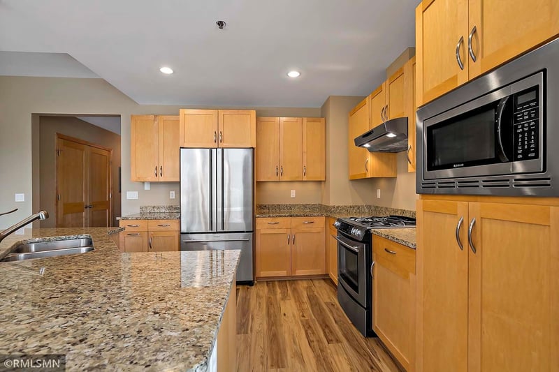 4201 Sunset Dr #N418, Spring Park, MN 55384