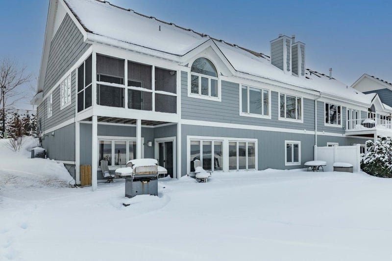 4232 W Arm Dr, Spring Park, MN 55384