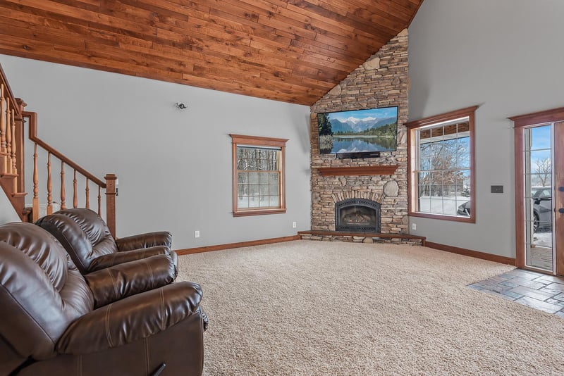 20134 Furuby Rd, Taylors Falls, MN 55084