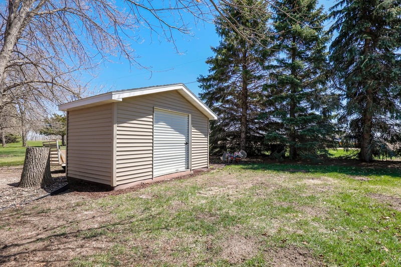 19945 Cedar Lake Trl, Morristown, MN 55052