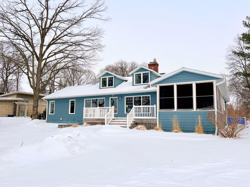 1718 E Shore Dr, Detroit Lakes, MN 56501