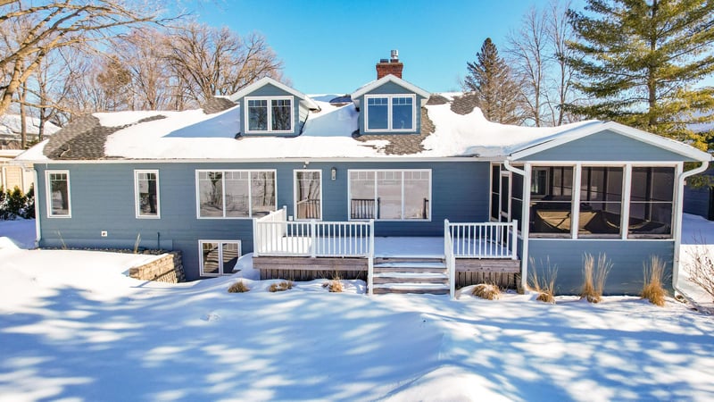 1718 E Shore Dr, Detroit Lakes, MN 56501