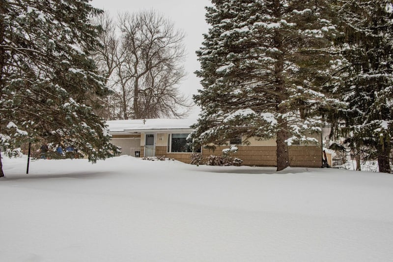 35 Hackberry Hill, Orono, MN 55356