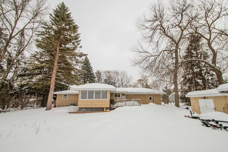 35 Hackberry Hill, Orono, MN 55356