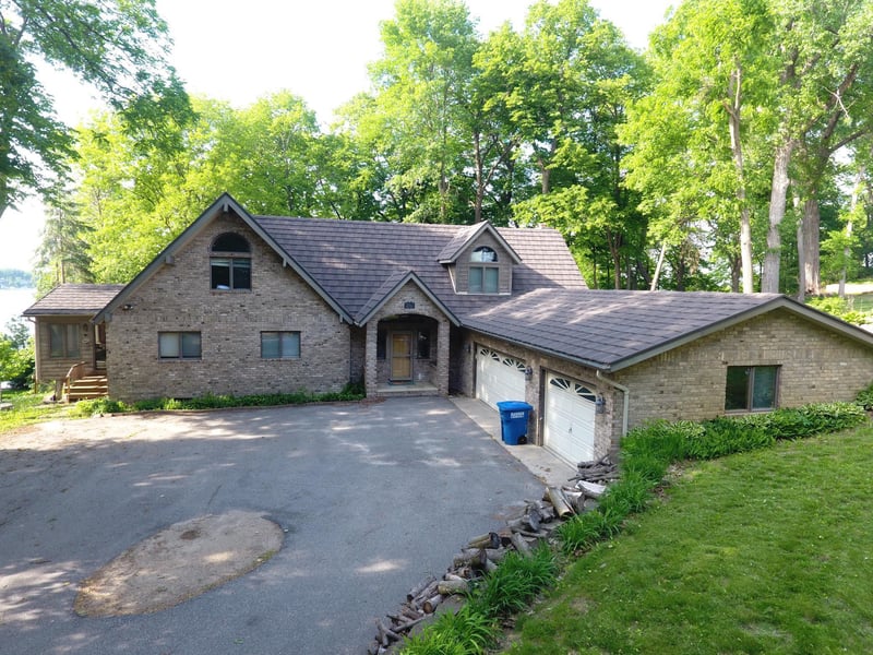 4210 Fairview Ln, Madison Lake, MN 56063