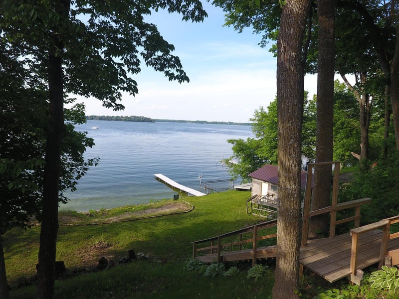 4210 Fairview Ln, Madison Lake, MN 56063