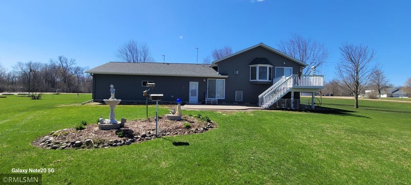 10414 201st Ct, Silver Lake, MN 55381