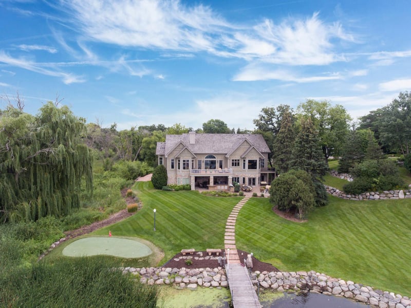 1006 Wildhurst Trl, Mound, MN 55364