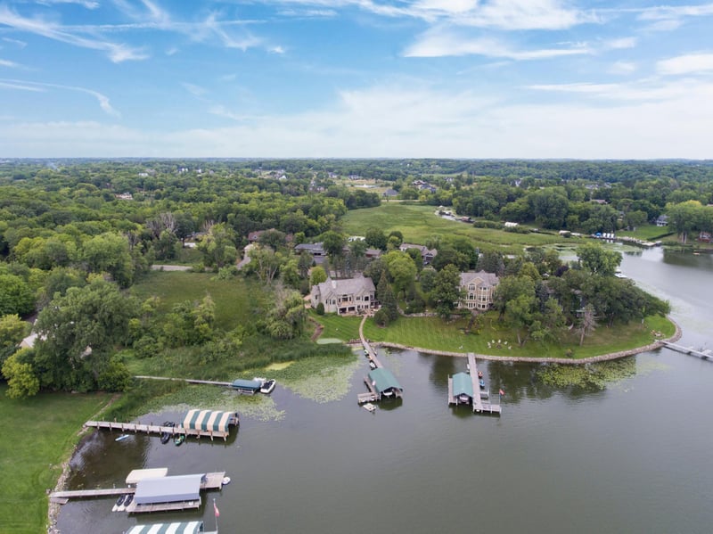 1006 Wildhurst Trl, Mound, MN 55364