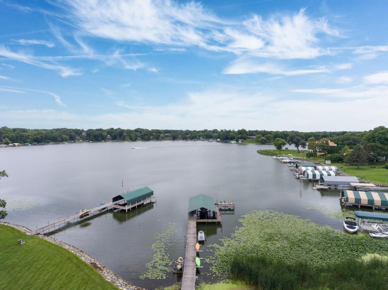 1006 Wildhurst Trl, Mound, MN 55364