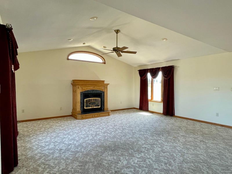 803 Ridge View Rd, Beaver Creek, MN 56116