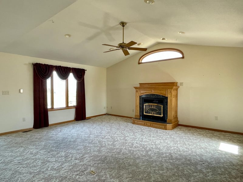 803 Ridge View Rd, Beaver Creek, MN 56116