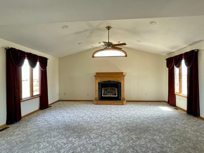 803 Ridge View Rd, Beaver Creek, MN 56116