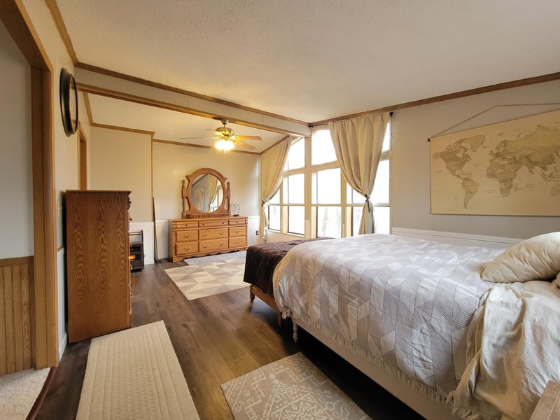 N6104 Lake Rd, Stone Lake, WI 54876