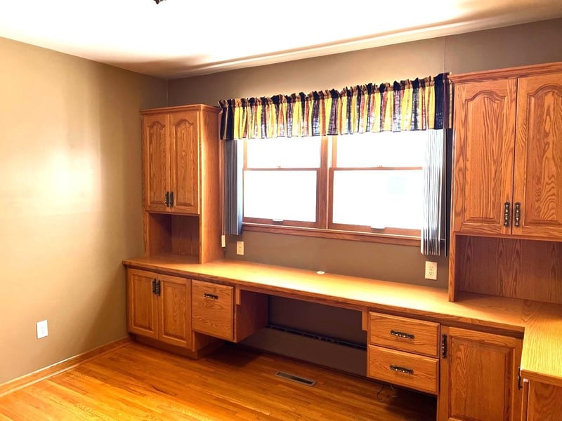 405 N Broadway St, Ellsworth, MN 56129