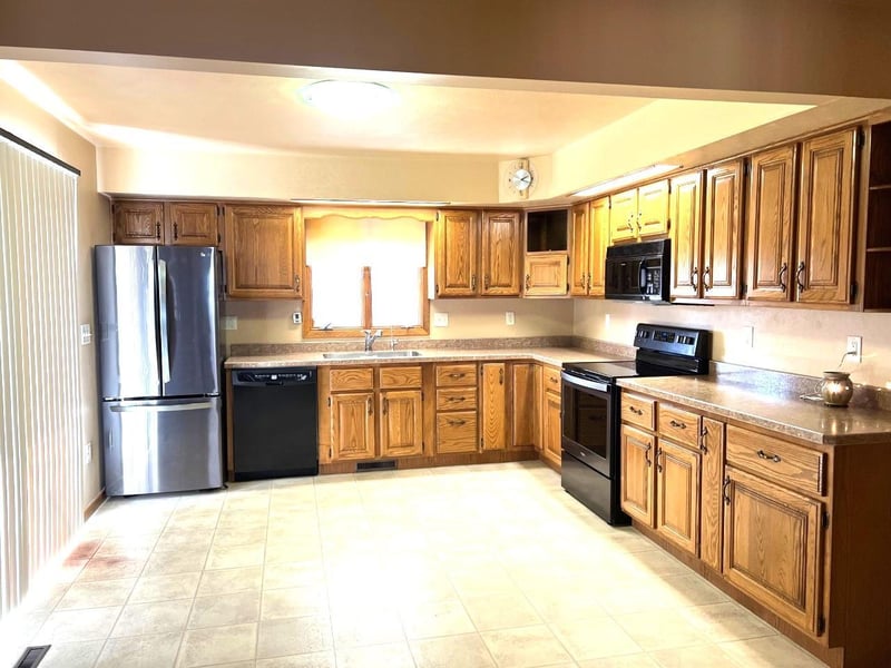 405 N Broadway St, Ellsworth, MN 56129