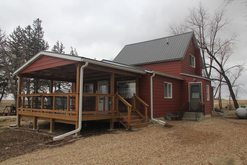 68836 325th St, Dexter, MN 55926