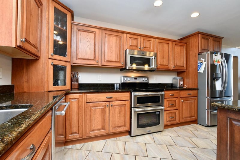 1675 N Hillview Dr, Buffalo City, WI 54622