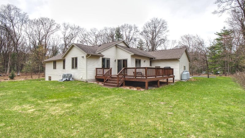 5623 Perth Dr, Eau Claire, WI 54703