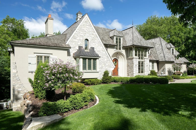 525 Harrington Rd, Wayzata, MN 55391