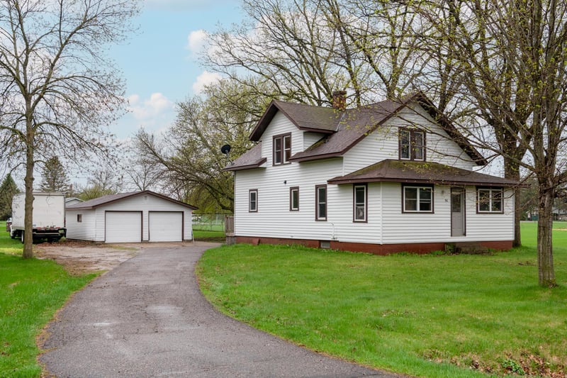 56 1st St S, Flensburg, MN 56328