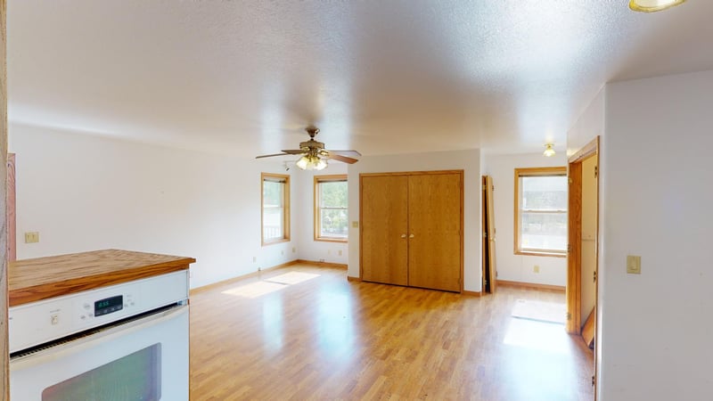 20693 W Gale Ave, Galesville, WI 54630